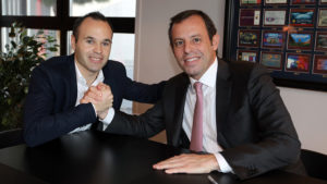 Kontrak Iniesta Resmi Di Perpanjang Di Barcelona