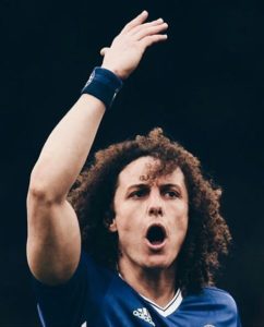 Luiz Terlihat Tidak Puas Dengan Keputusan Conte