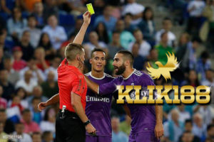 Indikasi Sengaja Mendapatkan Kartu Kuning UEFA Selidiki Bek Madrid