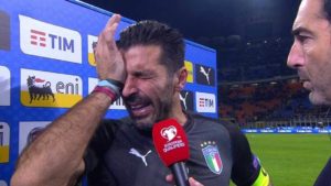 Buffon Minta Maaf Kepada Fans Italia Atas Kalir Buruknya