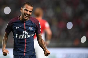 Dani Alves Sempat Hampir Bermain Bersama Liverpool