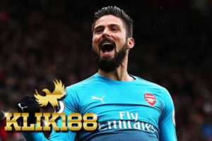 Arsene Wenger Dan Petr Cech Puji Kemampuan Duel Udara Giroud