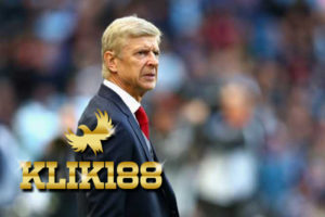 Arsene Wenger Berusaha Tetap di Arsenal Hingga 2019
