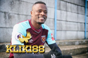Kabar Resmi Patrice Evra Bergabung Dengan West Ham United