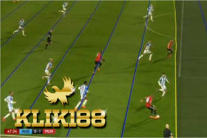 Hasil Piala FA Lihat Wasit Merampok Gol Manchester United