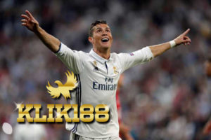 Bek Juventus Mengaku Tidak Tahu Cara Hentikan Cristiano Ronaldo