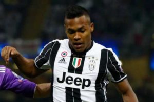 Manchester United Bidik Bek Juventus Gantikan Luke Shaw